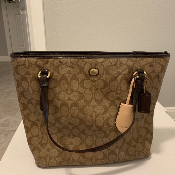 Coach Handbags - Large purse